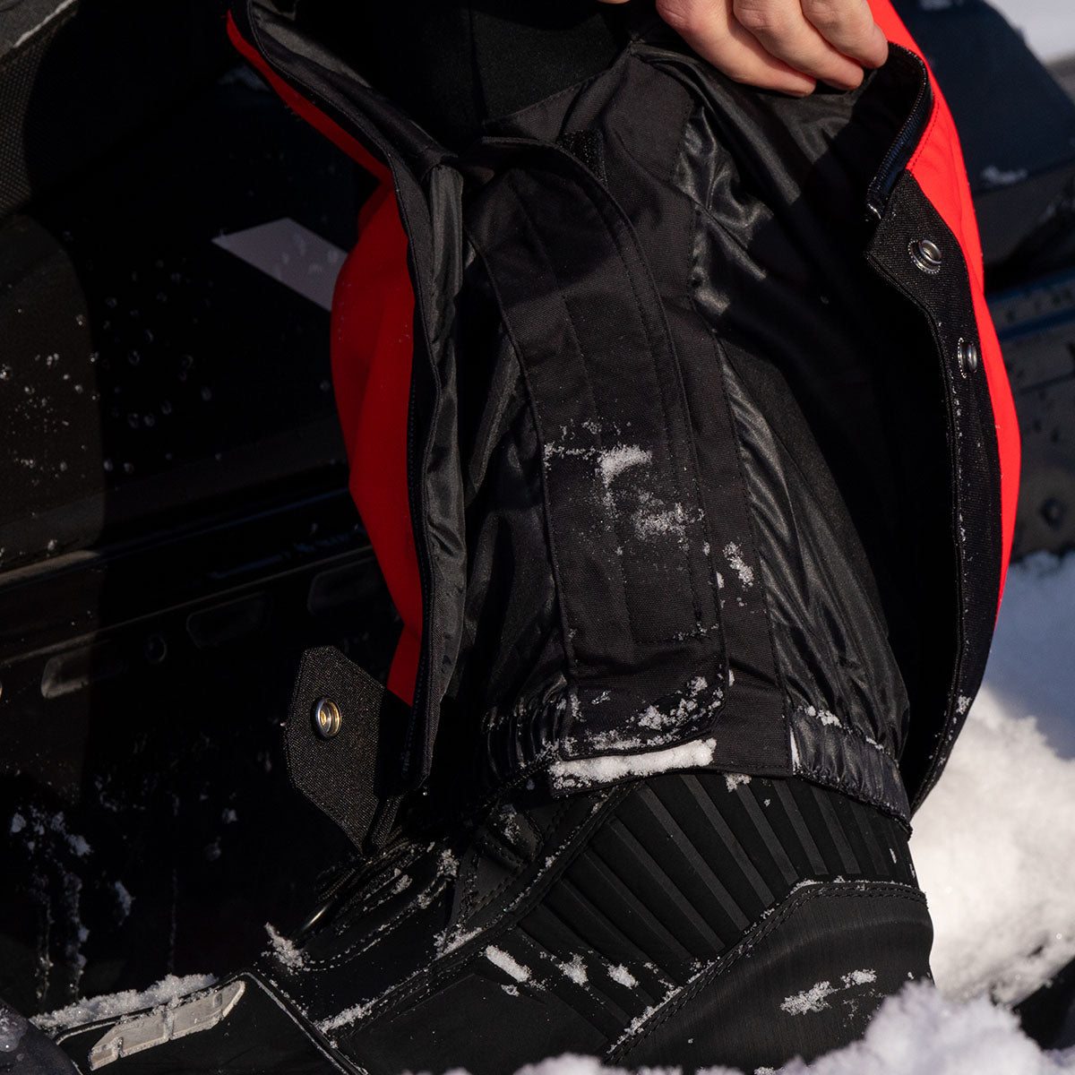  
Built-in Boot Gaiters
